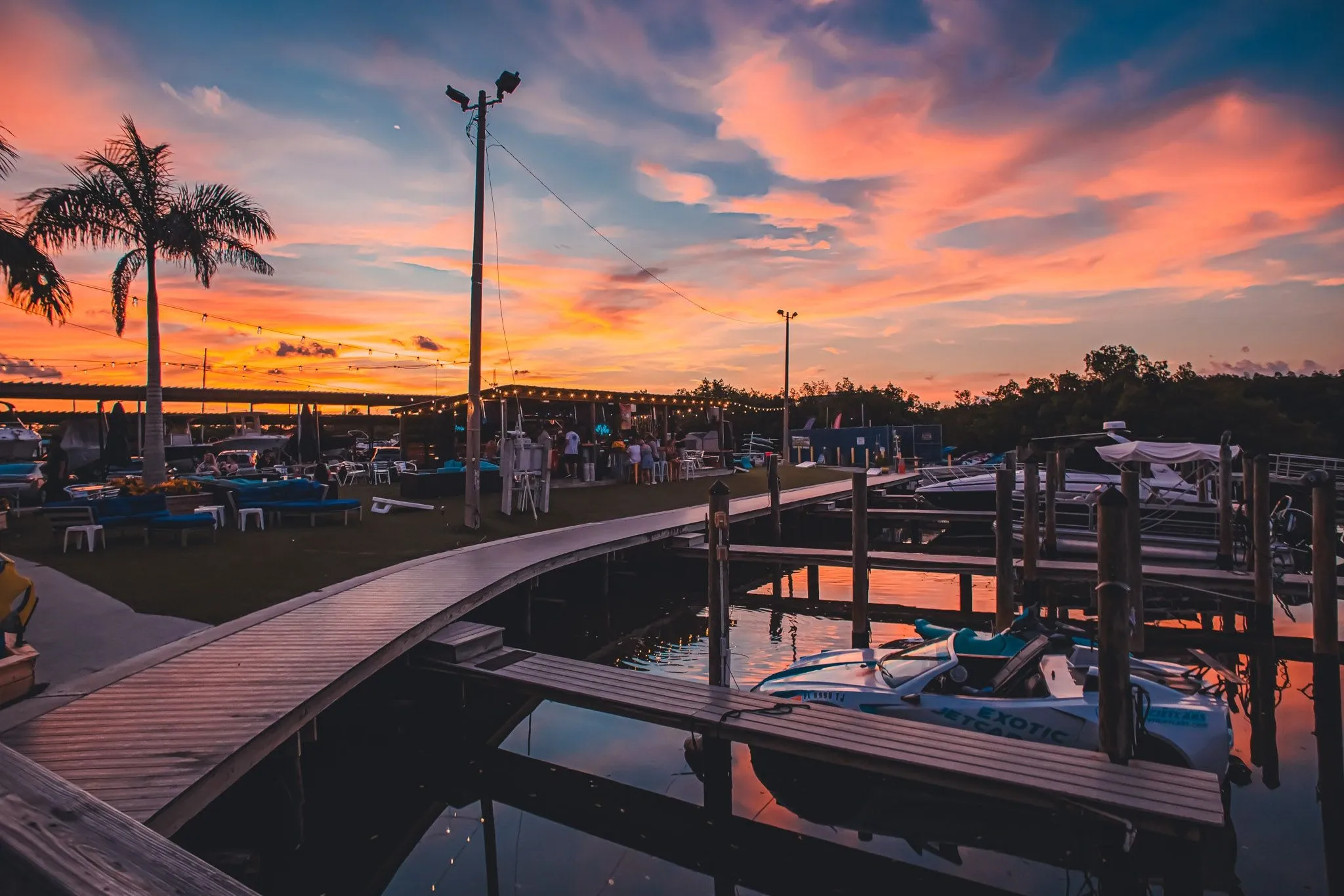 AJ's Dockside Bar and Grill - Restaurant