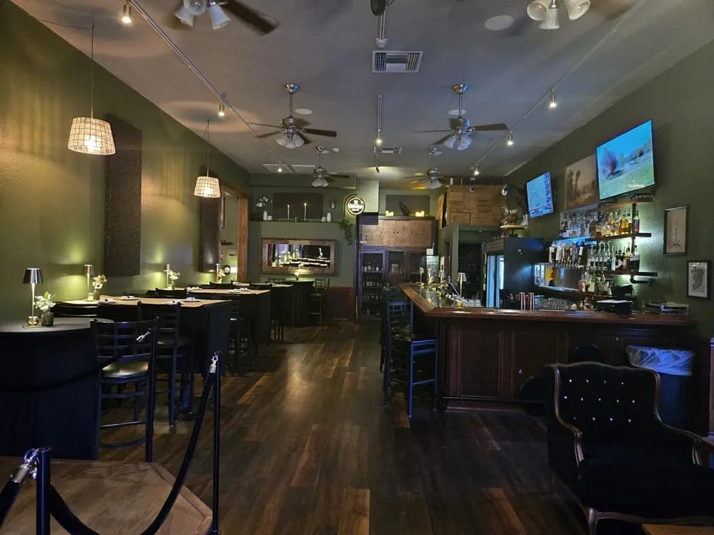 The Pub at Safety Harbor - Attraction
