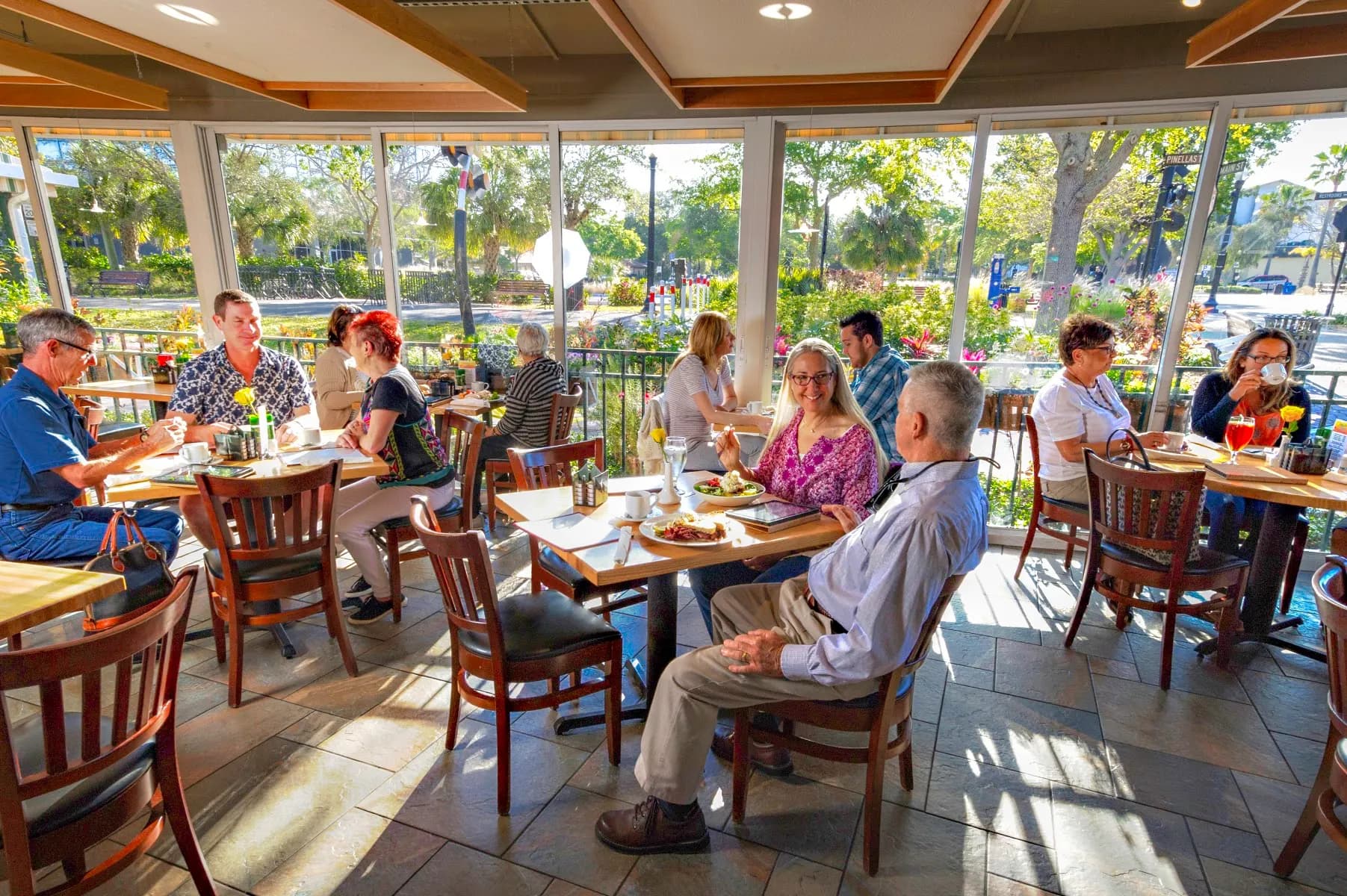 Cafe Alfresco - Bar
