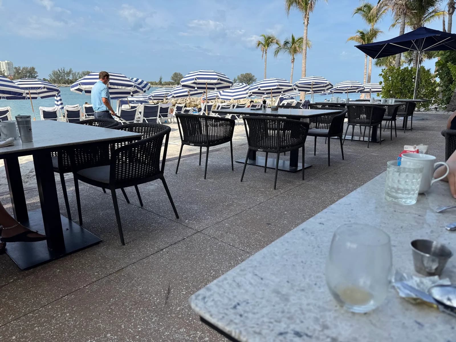 Latitude 28 - Restaurant