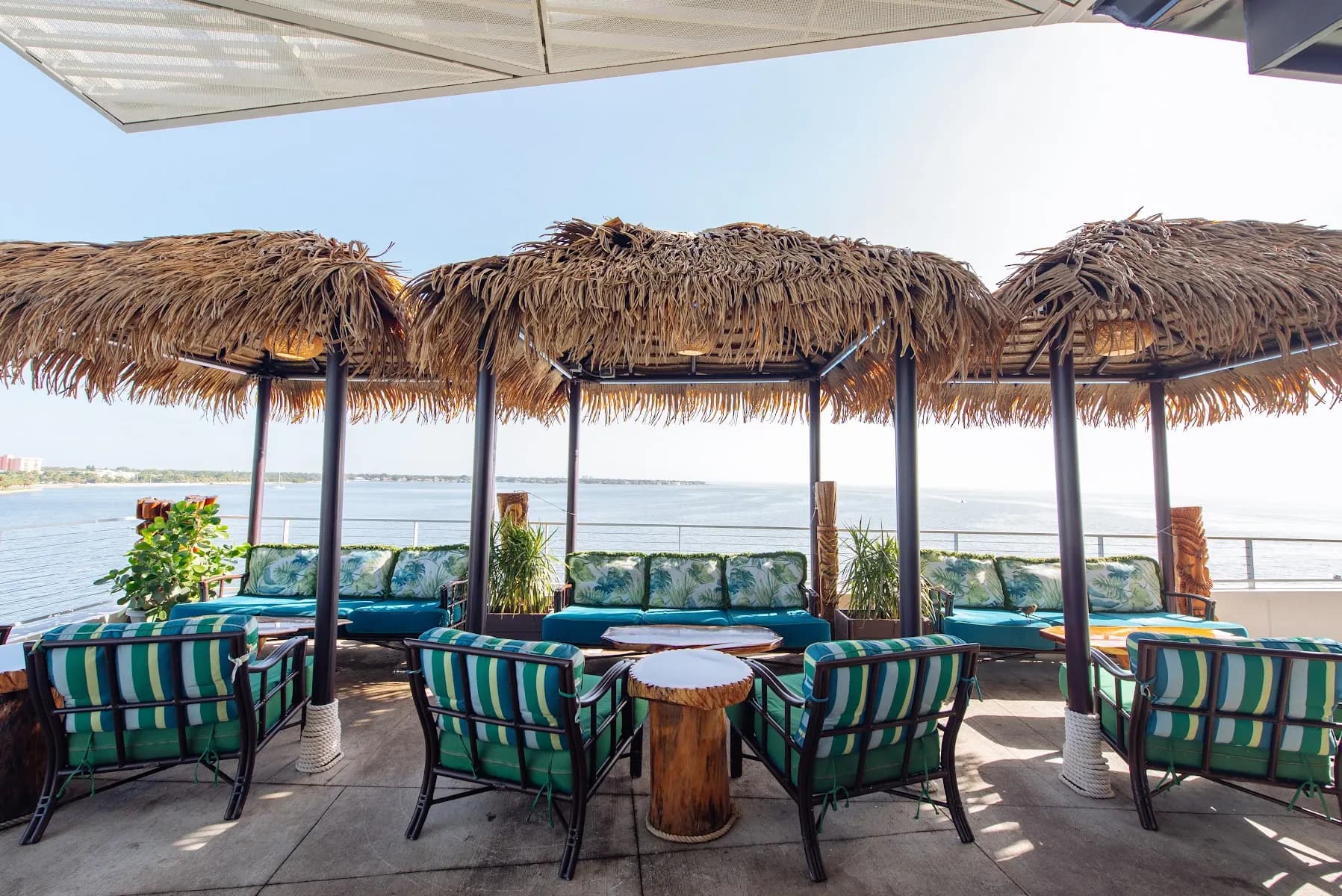 Pier Teaki - Restaurant