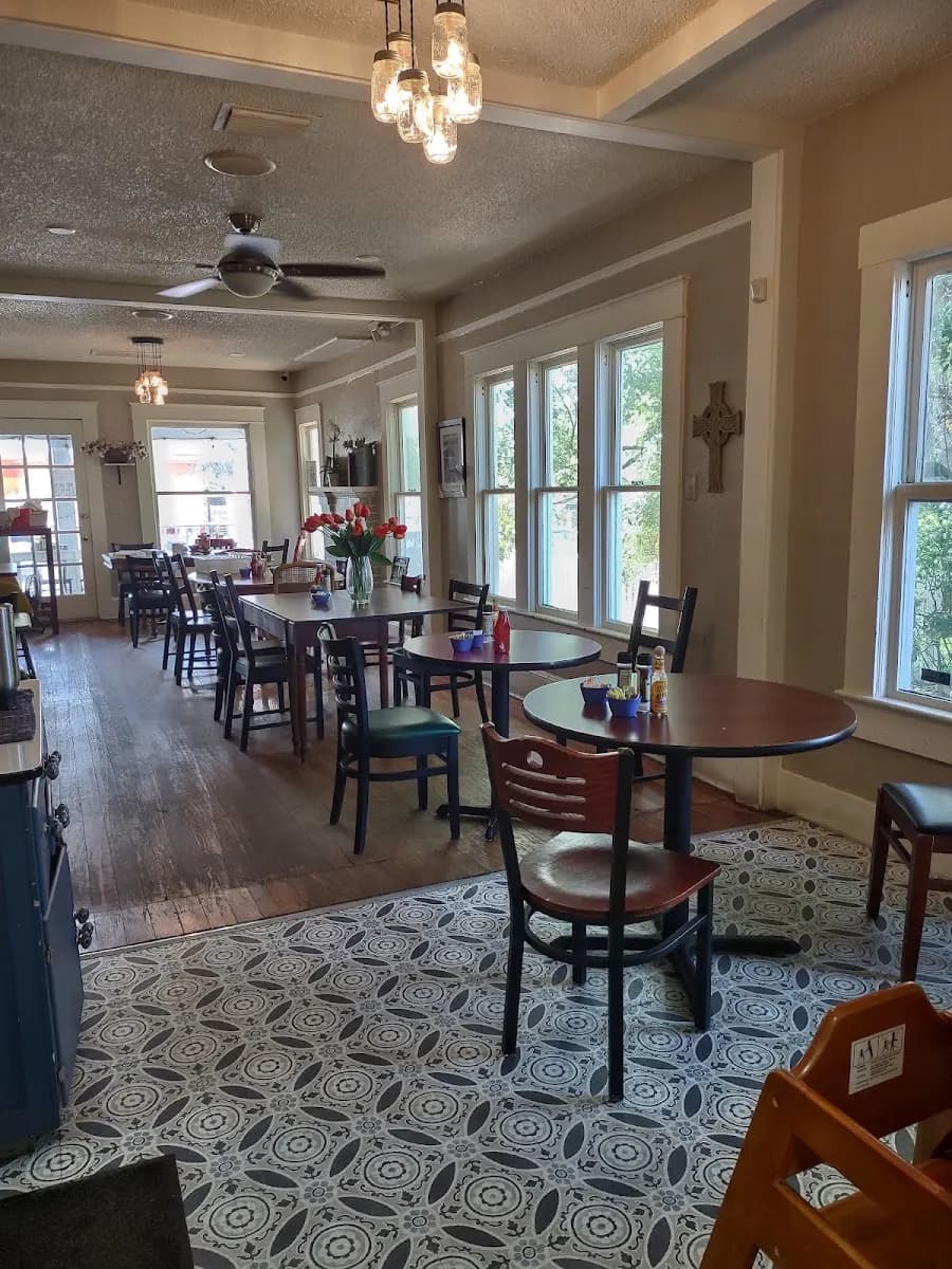 The Wild Iris Café - Restaurant