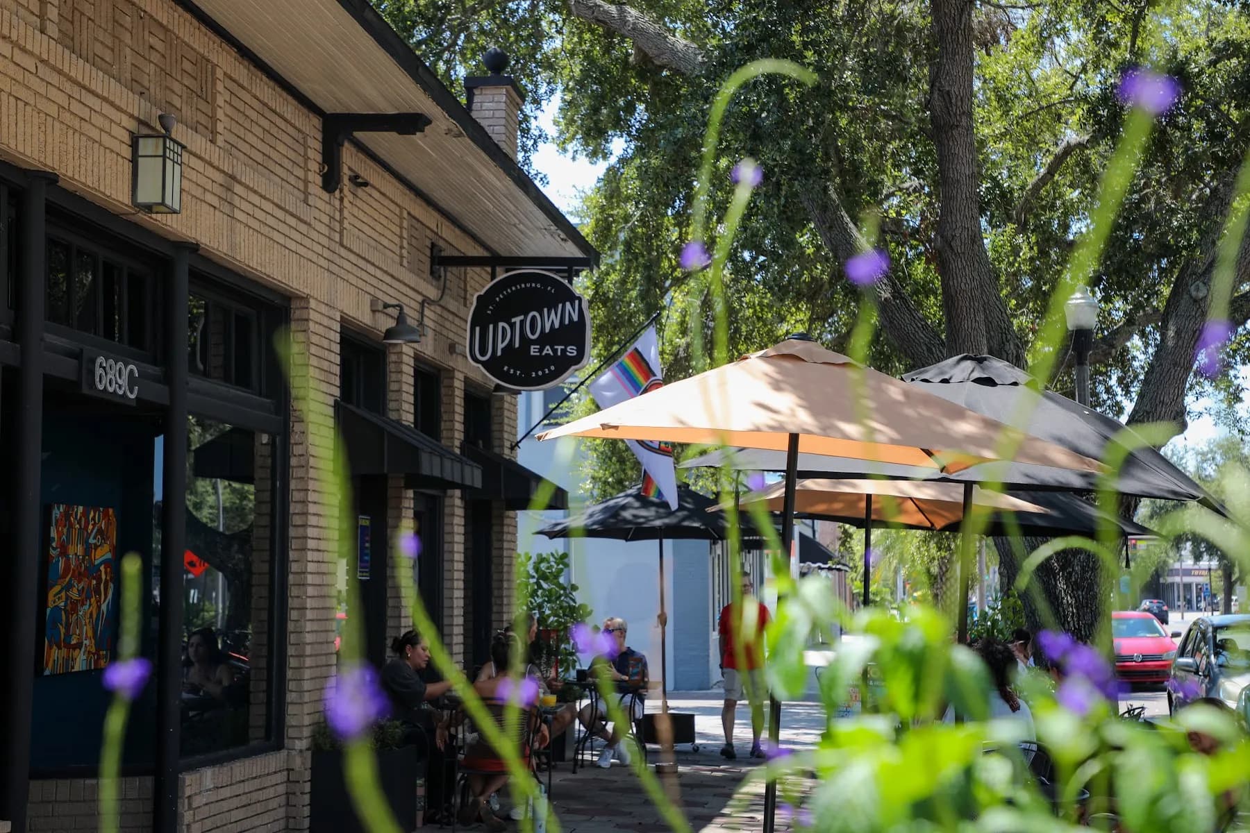 Uptown Eats - Attraction