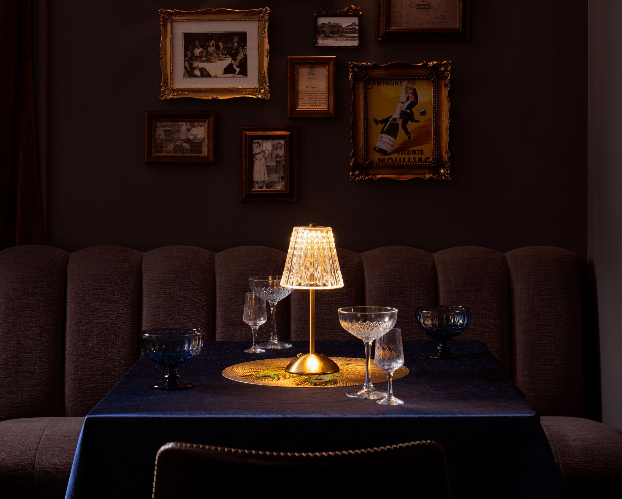 Room 27 - Bar