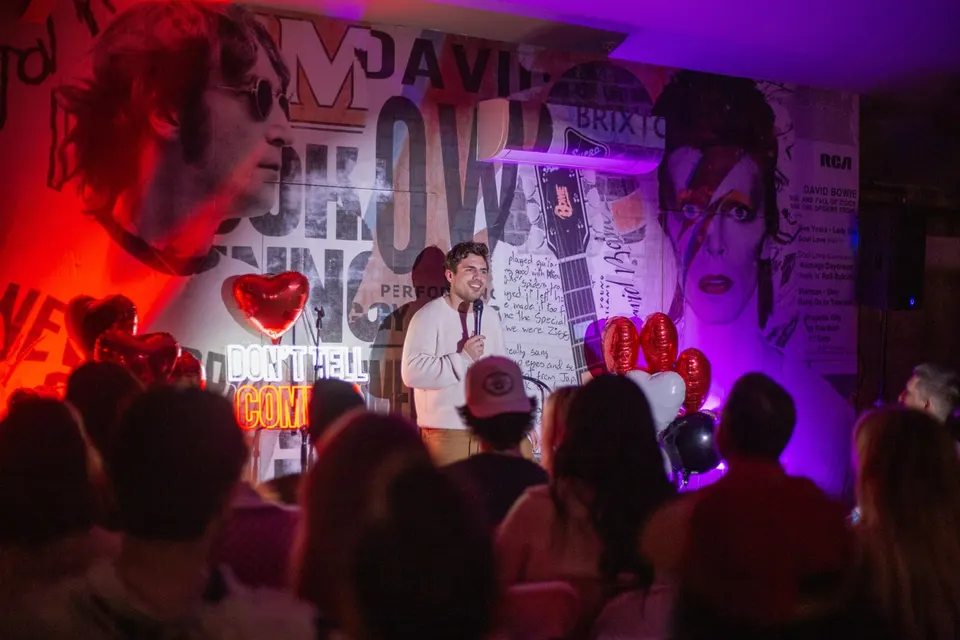 Don't Tell Comedy St. Petersburg Show in St. Petersburg