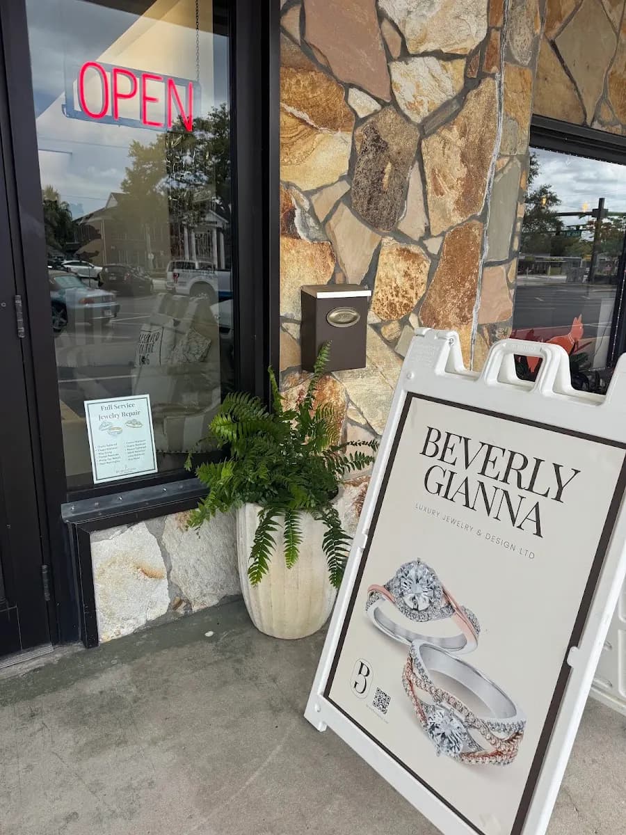 Beverly Giani Luxury Jewelry - Attraction