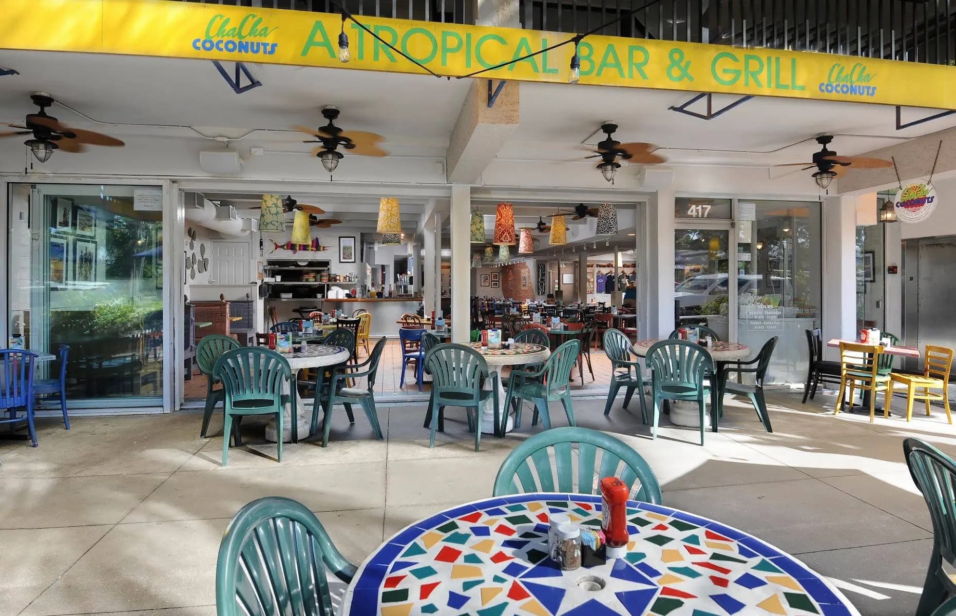 Cha Cha Coconuts - Restaurant