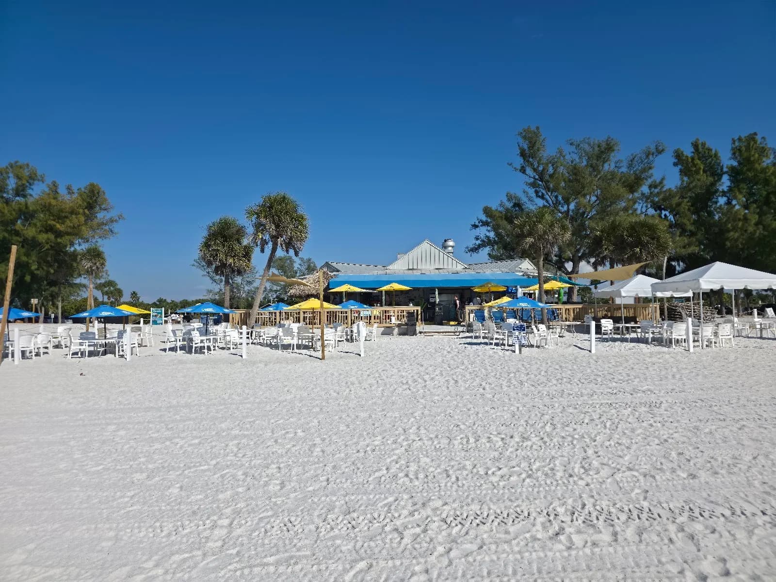 Coquina Beach Cafe - Restaurant