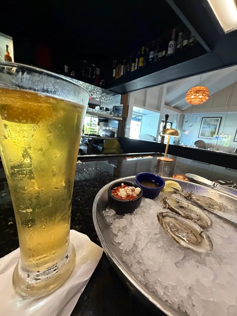 Crab & Fin Restaurant - Restaurant