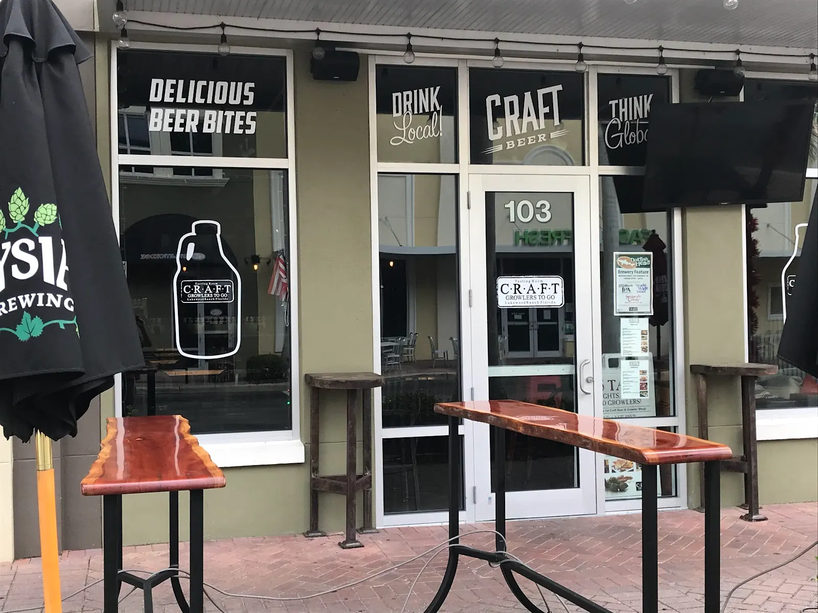 Craft Growlers To Go & Tasting Room