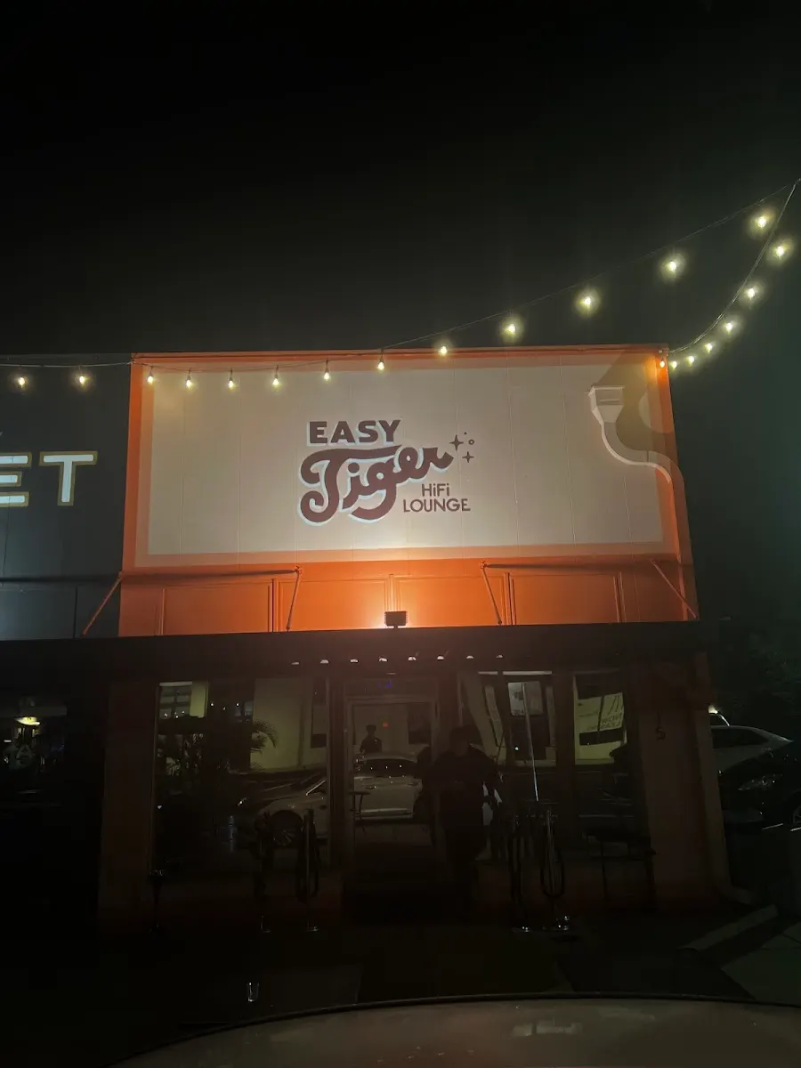 Easy Tiger Hi Fi - Bar