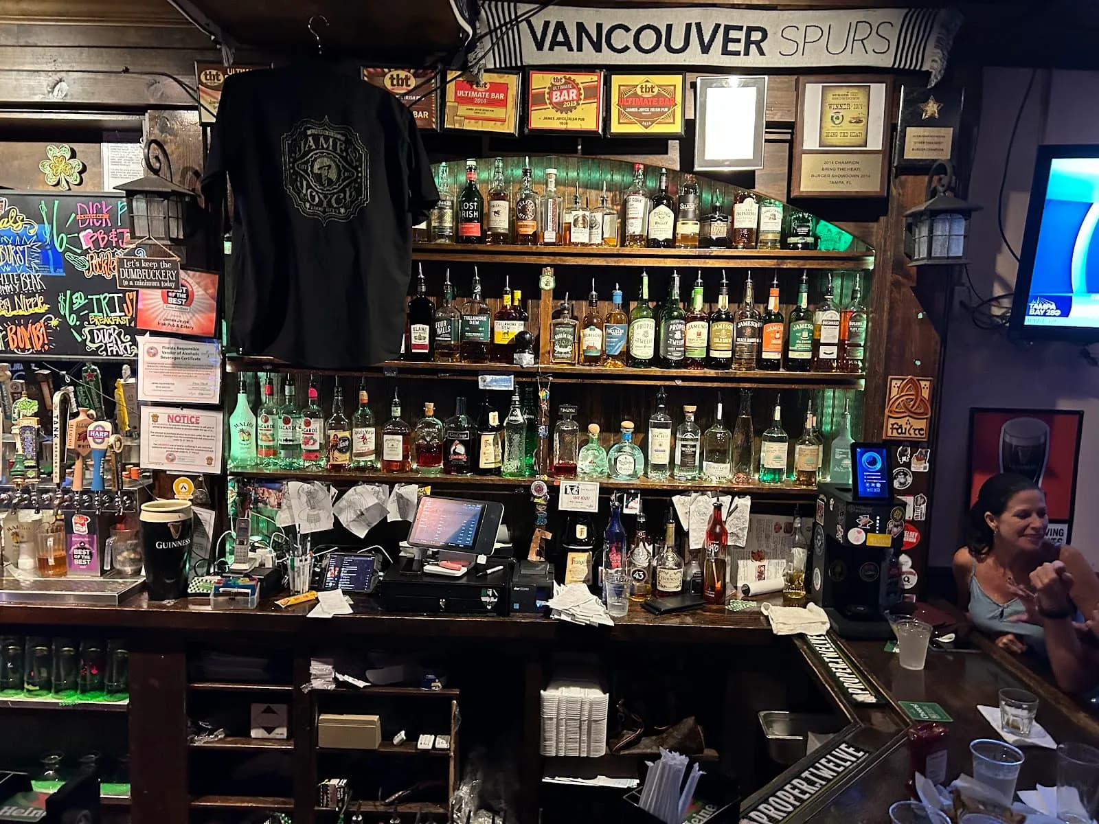 James Joyce Irish Pub & Eatery - Attraction