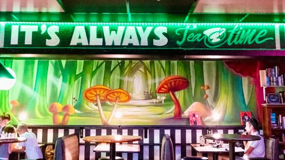 Mad Hatters Ethnobotanical Tea Bar