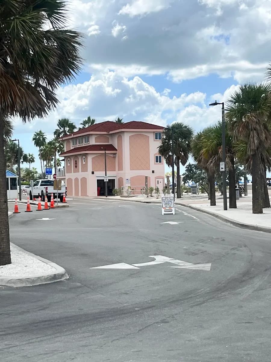 Public parking lots and garages on Clearwater Beach - Beach