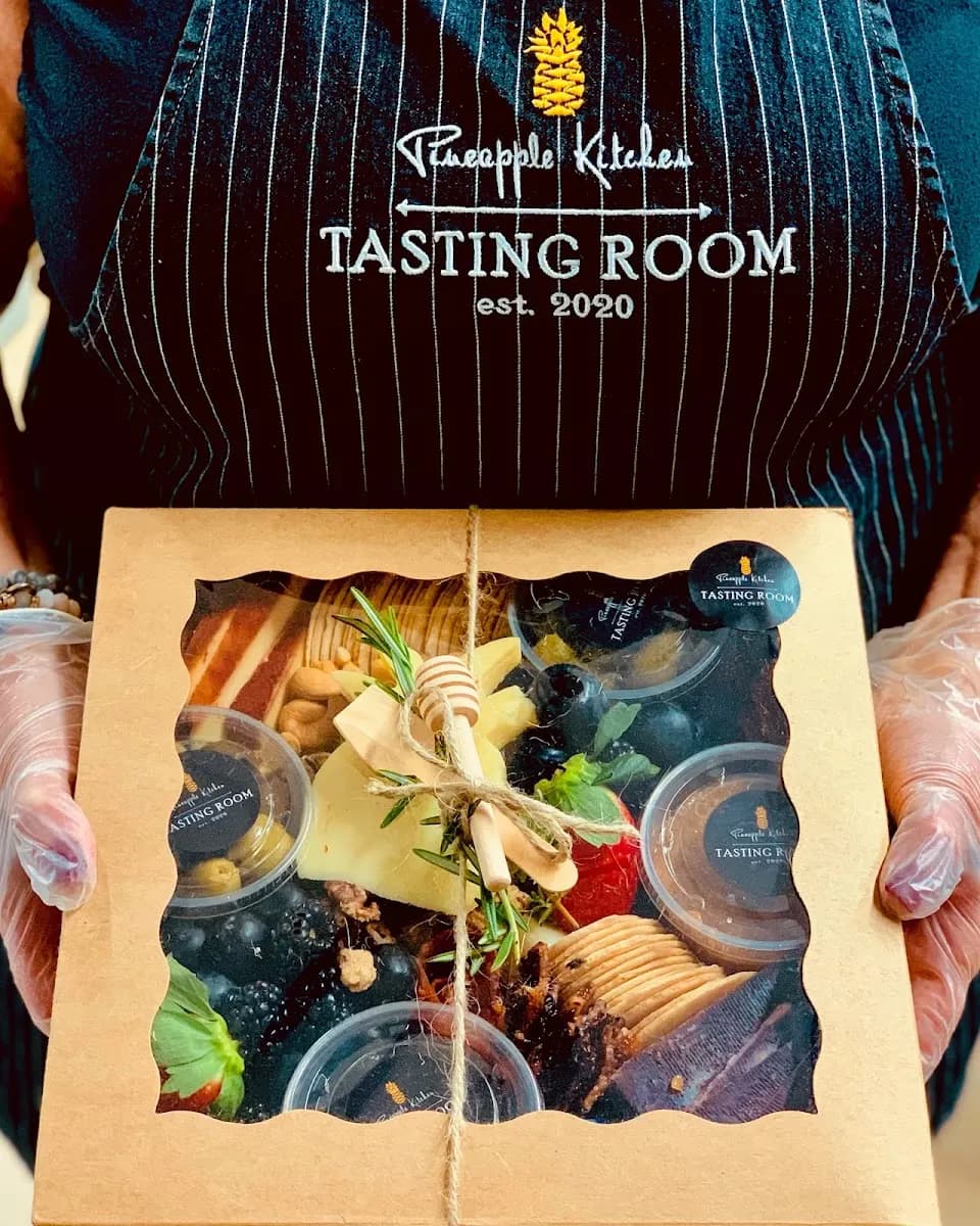 Pineapple Kitchen - Attraction