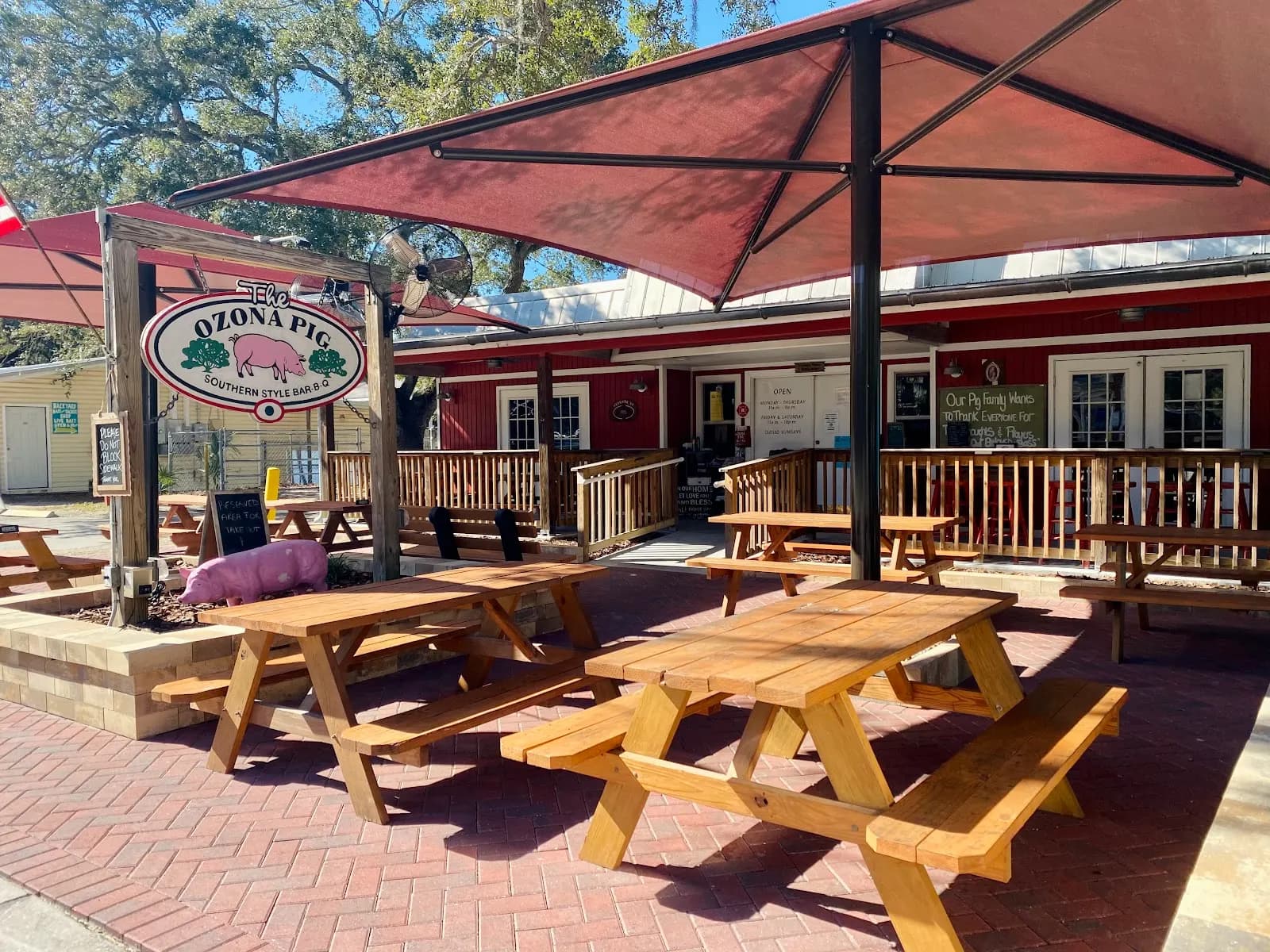 The Ozona Pig (Ozona Pig) - Venue