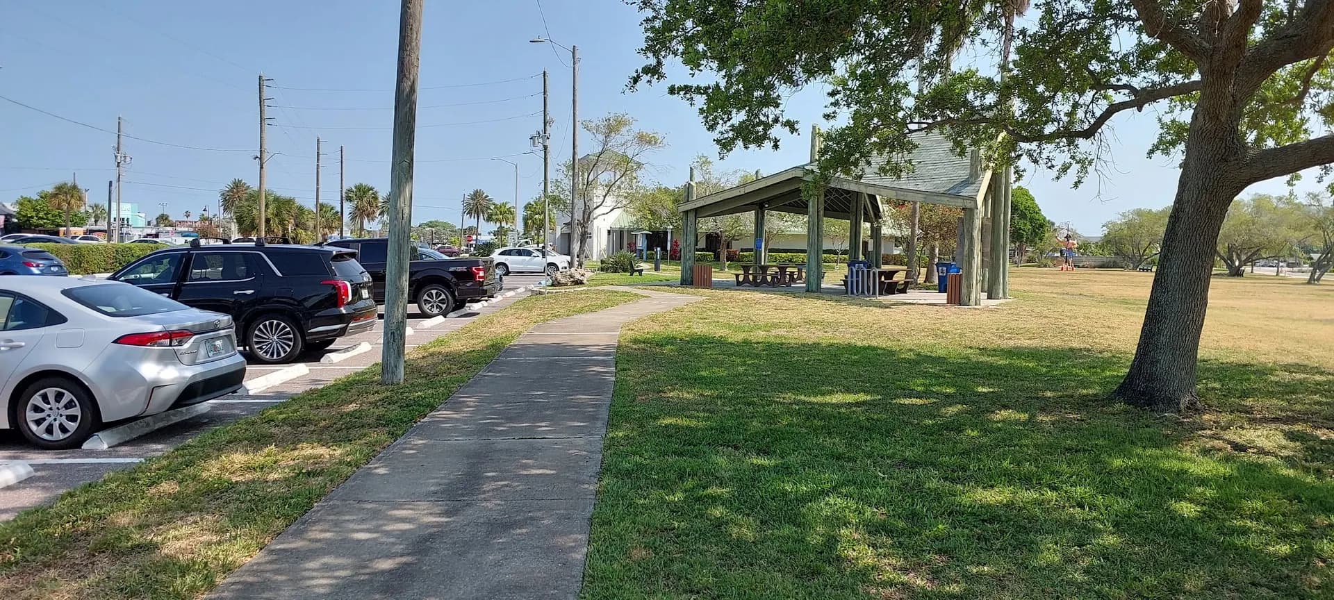 Treasure Island Community Center / One Park Place beach parking - Beach