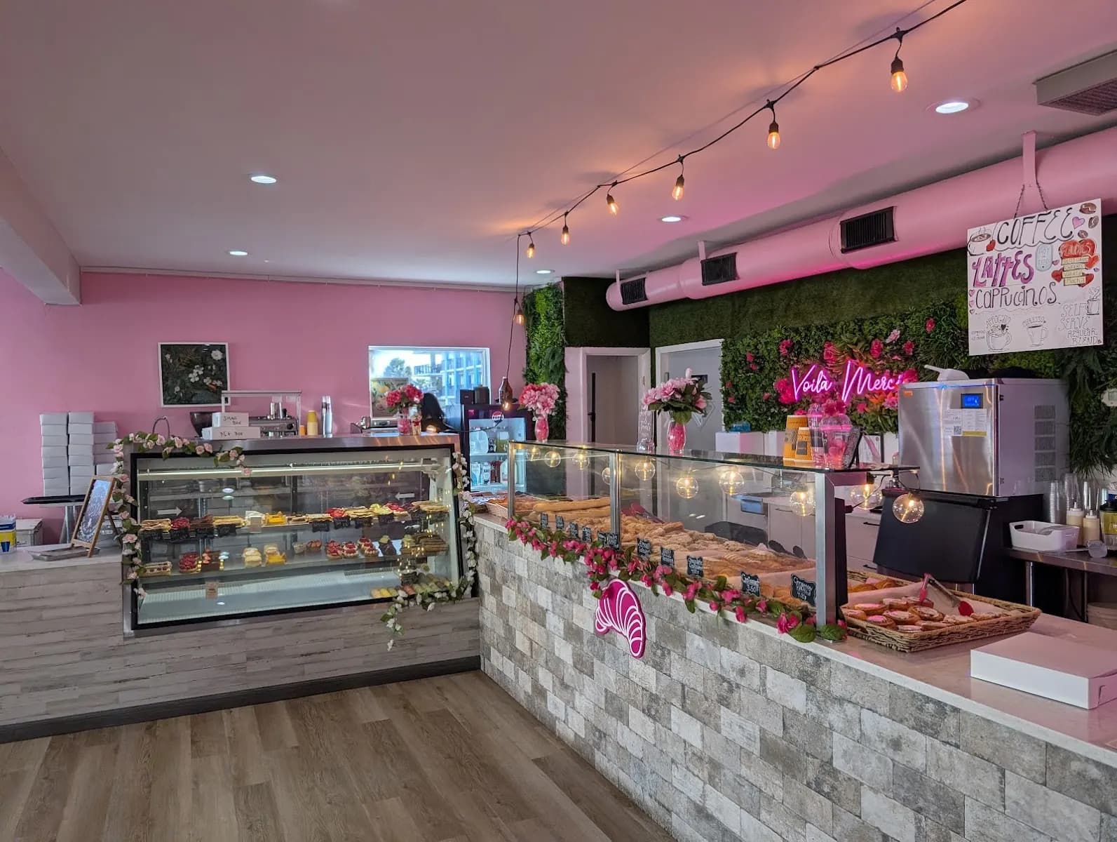 Voila Merci French Bakery and Bistro - Attraction