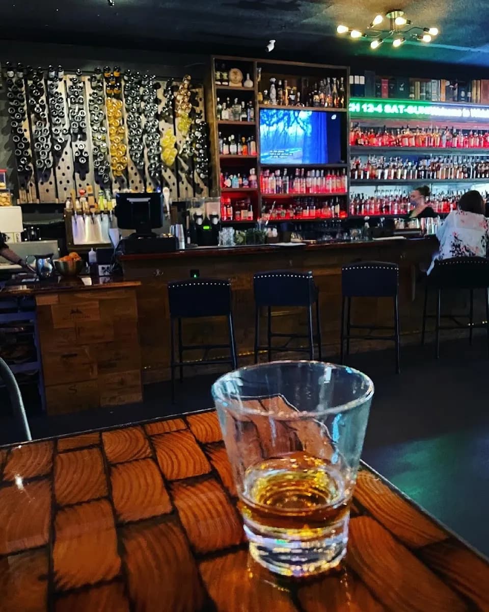 Whiskey Exchange - Bar